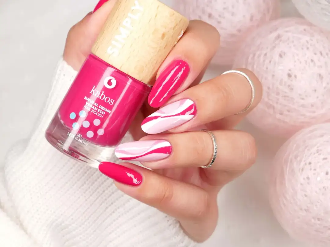 Modne kolory lakierów do paznokci: 10 topowych trendów sezonu