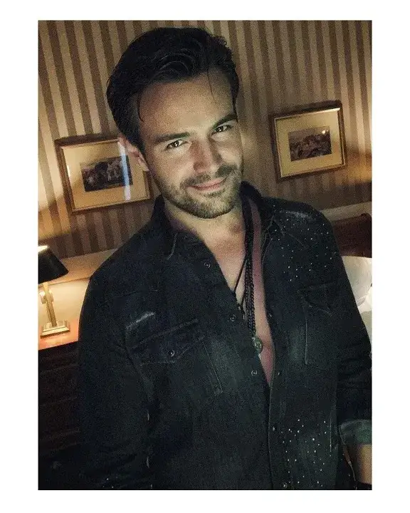 Kim jest Mikołaj Krawczyk? Poznaj jego zawód, osiągnięcia i nieznane fakty