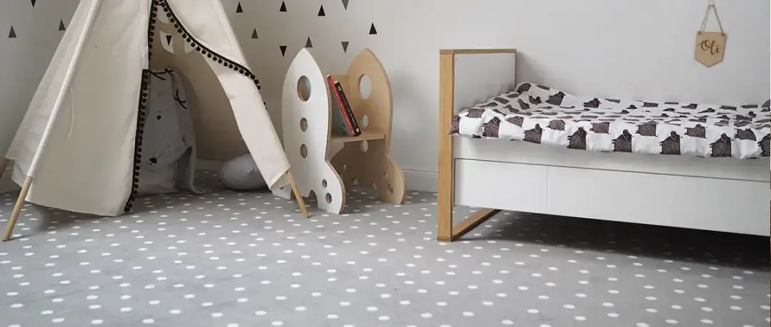 Najlepsza wykładzina do pokoju dziecięcego - bezpieczeństwo, komfort i styl