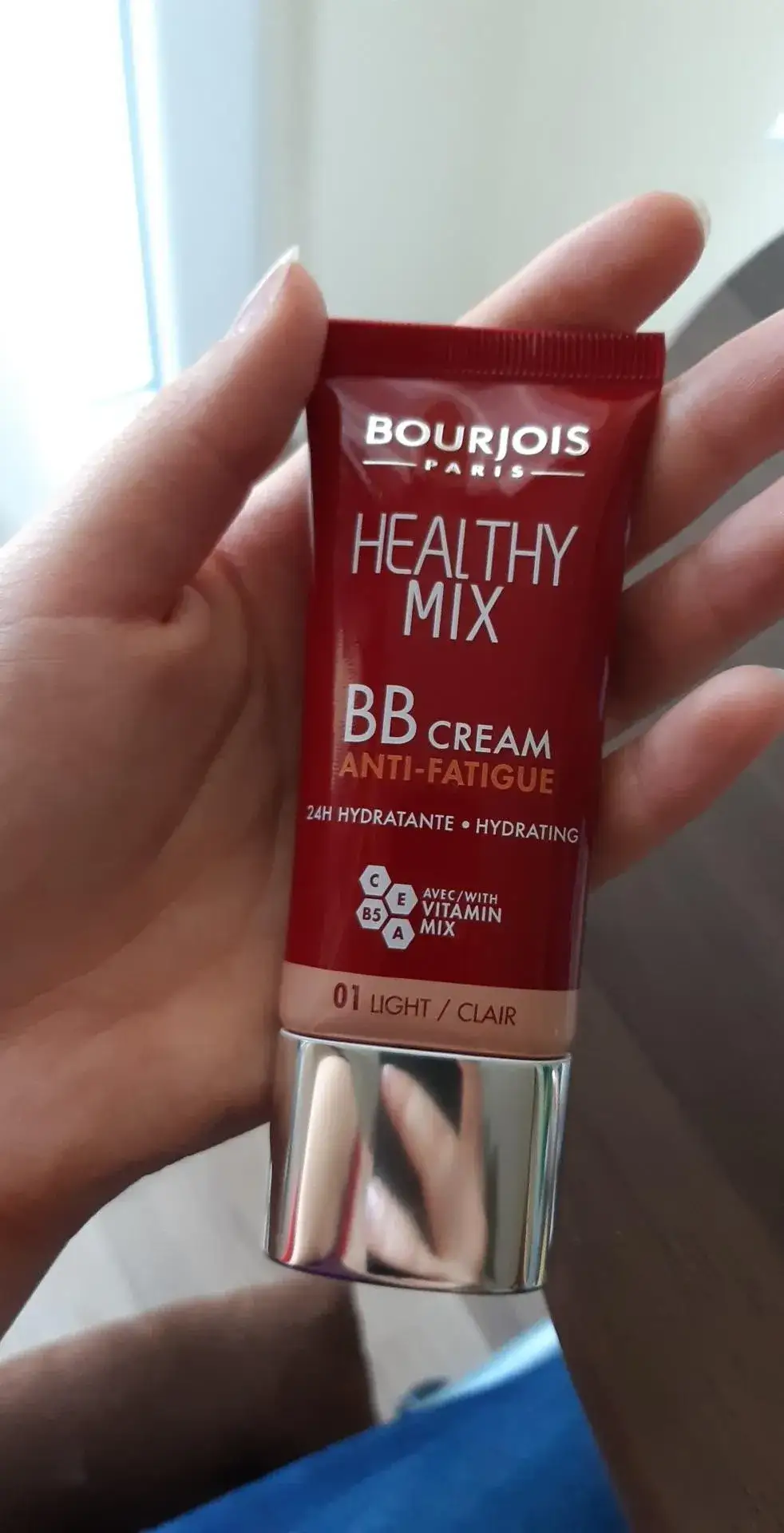 Najlepsze kremy BB, które nie zatykają porów dla skóry problematycznej