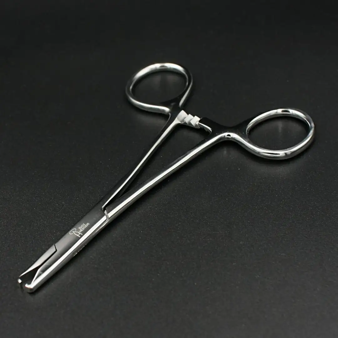 Gdzie kupić szczypce do piercingu? Najlepsze sklepy i porady wyboru