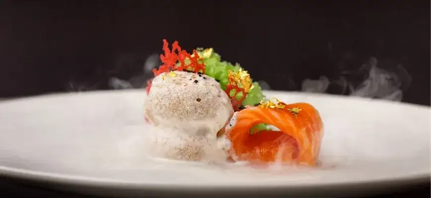 Sekrety kuchni molekularnej: Jak nauka zmienia smak potraw?