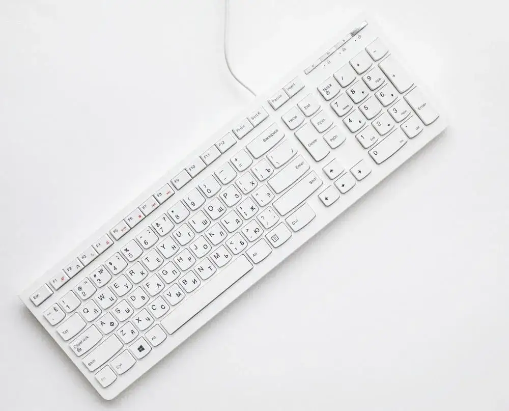 Jak łatwo pisać po rosyjsku na polskiej klawiaturze - praktyczne wskazówki dla każdego