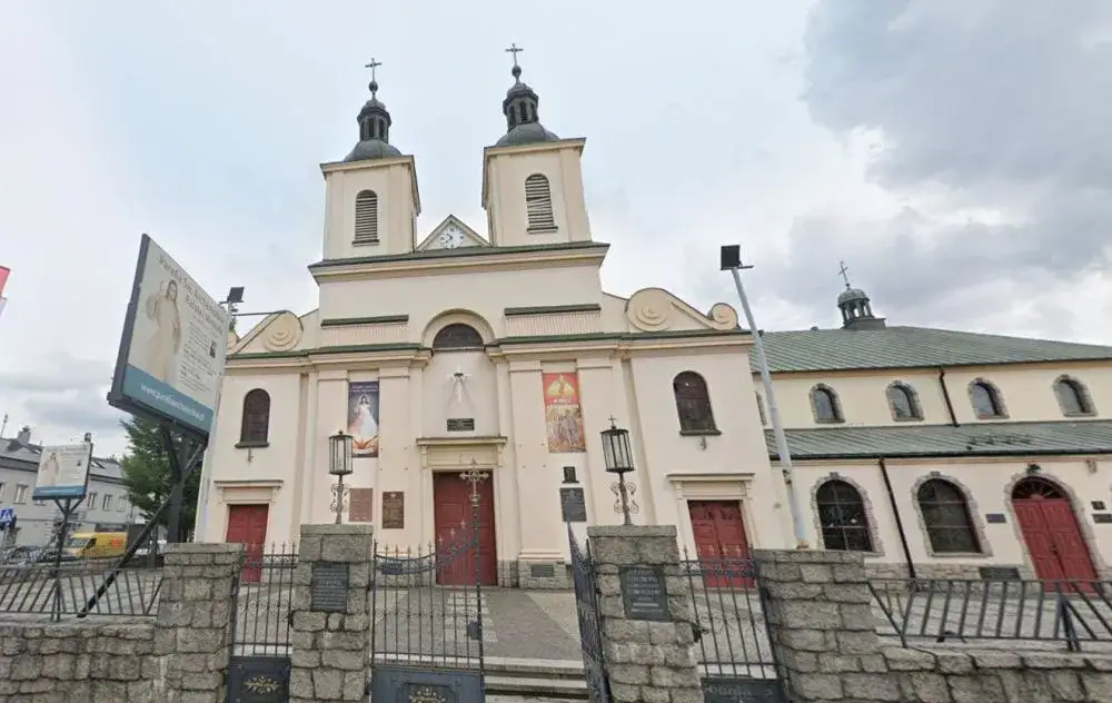 Na L4 możesz iść do kościoła? Poznaj zasady i konsekwencje prawne