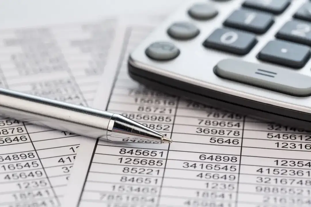 Jak obliczyć 13 pensję kalkulator - kalkulator trzynastki online