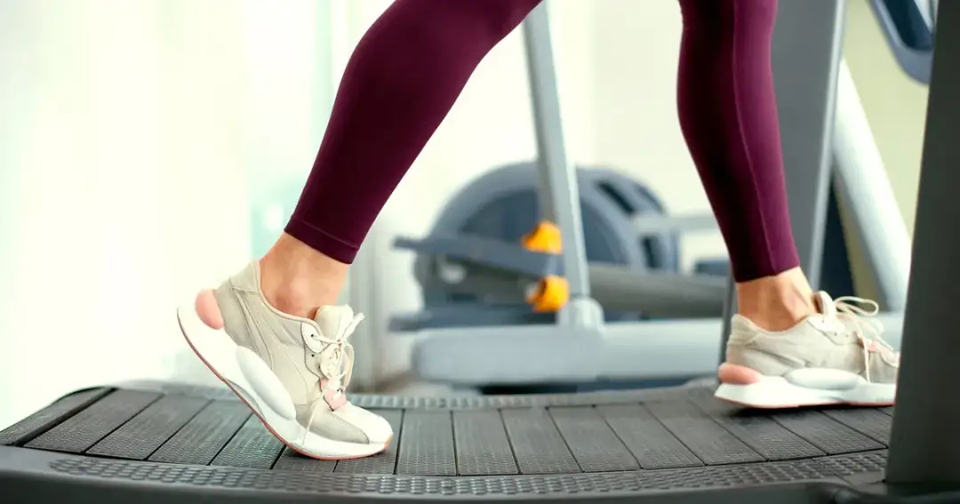 Jak biegać na bieżni żeby spalić tłuszcz i osiągnąć szybkie efekty