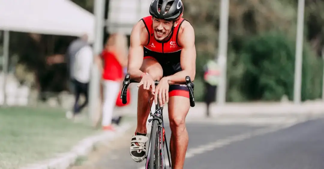 Czy seriale kolarskie napędzają modę na rower?