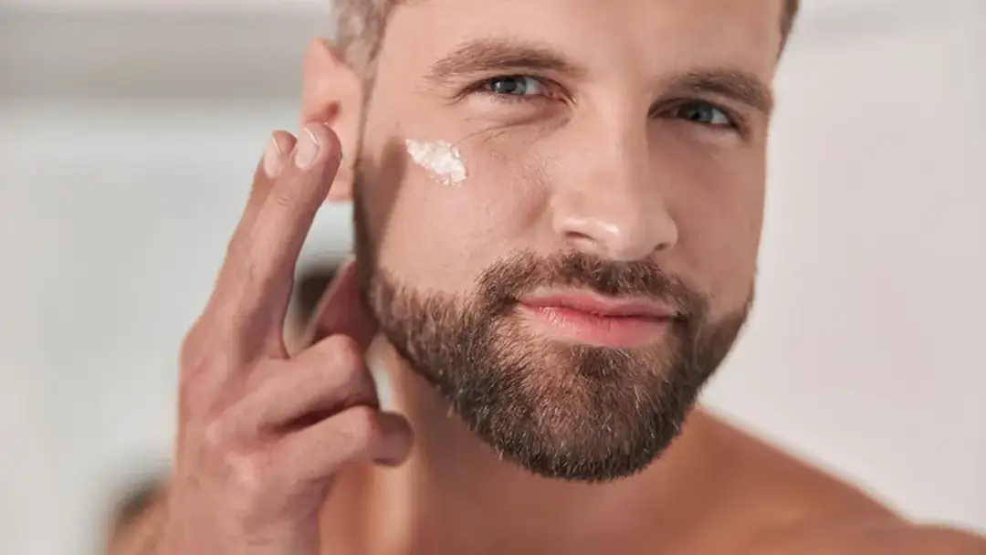 Jak prawidłowo myć twarz mężczyzna: skuteczne sposoby i najlepsze kosmetyki