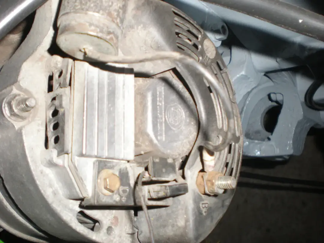 Jak podłączyć alternator do C-330 schemat - uniknij problemów z instalacją