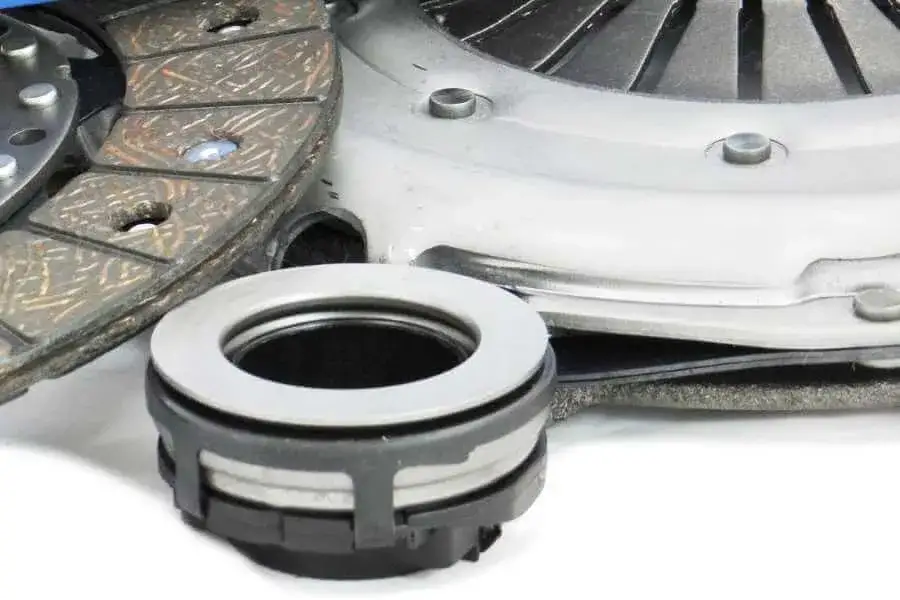 Objawy uszkodzenia łożyska oporowego sprzęgła, które musisz znać