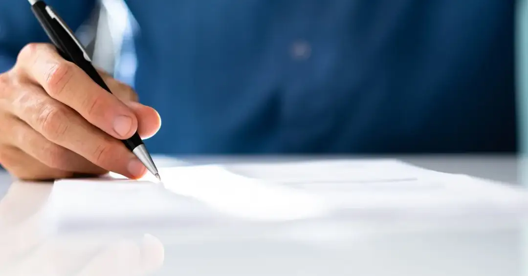 Czy pracownik może złożyć wypowiedzenie na L4 i uniknąć problemów?