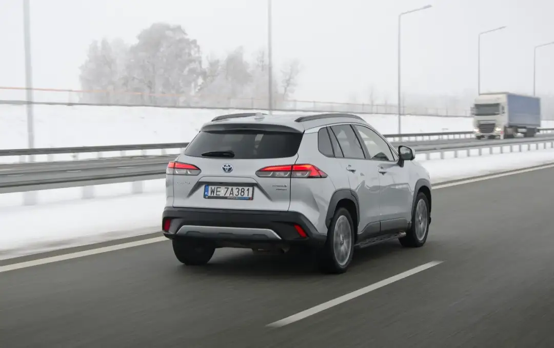 Hybryda Honda czy Toyota - która jest lepszym wyborem dla Ciebie?