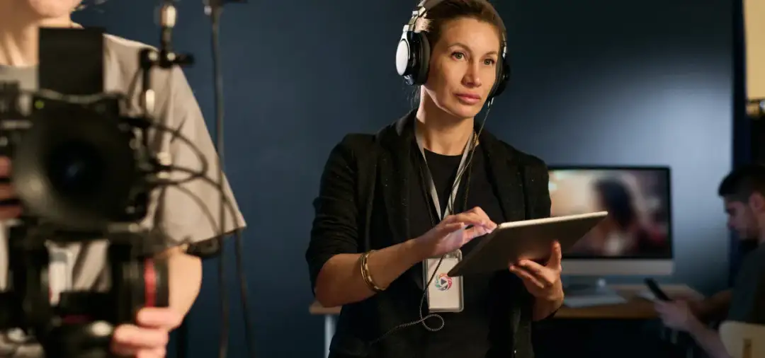 Jak zostać krytykiem filmowym i zbudować swoją markę w branży