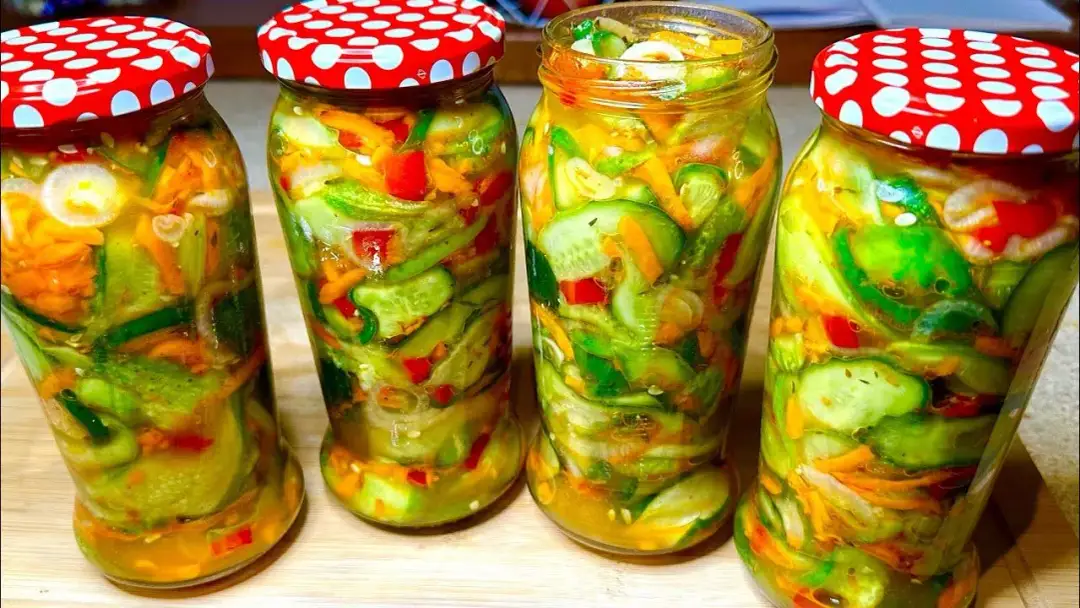 Ogórki kanapkowe w przyprawie gyros - przepis na przekąskę