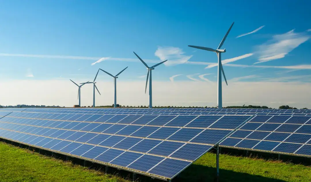 Elektrownia wiatrowa czy fotowoltaiczna: która opcja jest lepsza?