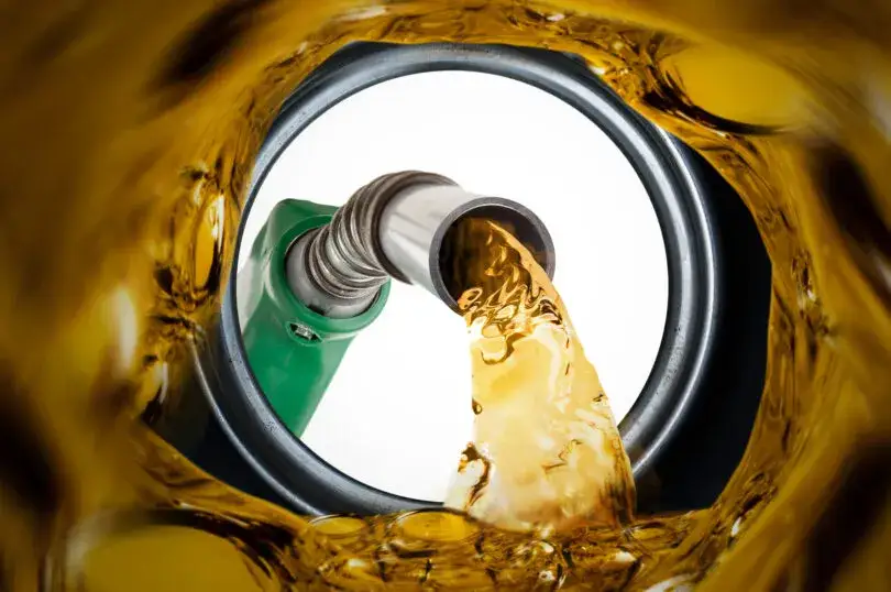 Do kiedy faktury za paliwo? Sprawdź terminy zwrotu i uniknij problemów