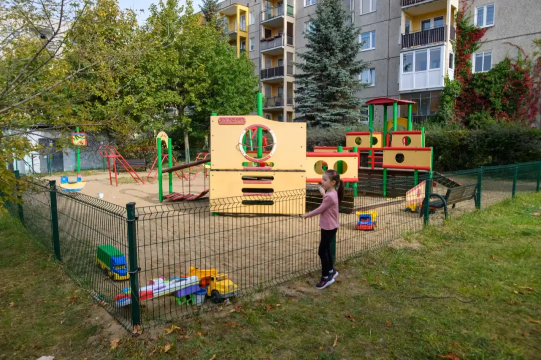 Plac zabaw od kiedy otwarty? Sprawdź, kiedy możesz z niego korzystać