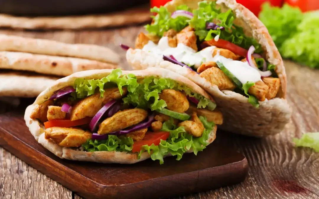 Jak zrobić kebab? Przepis na domowy, lepszy niż z budki!