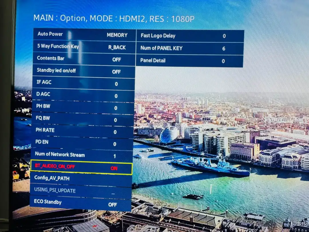 Jak podłączyć słuchawki bezprzewodowe do telewizora Samsung bez problemów