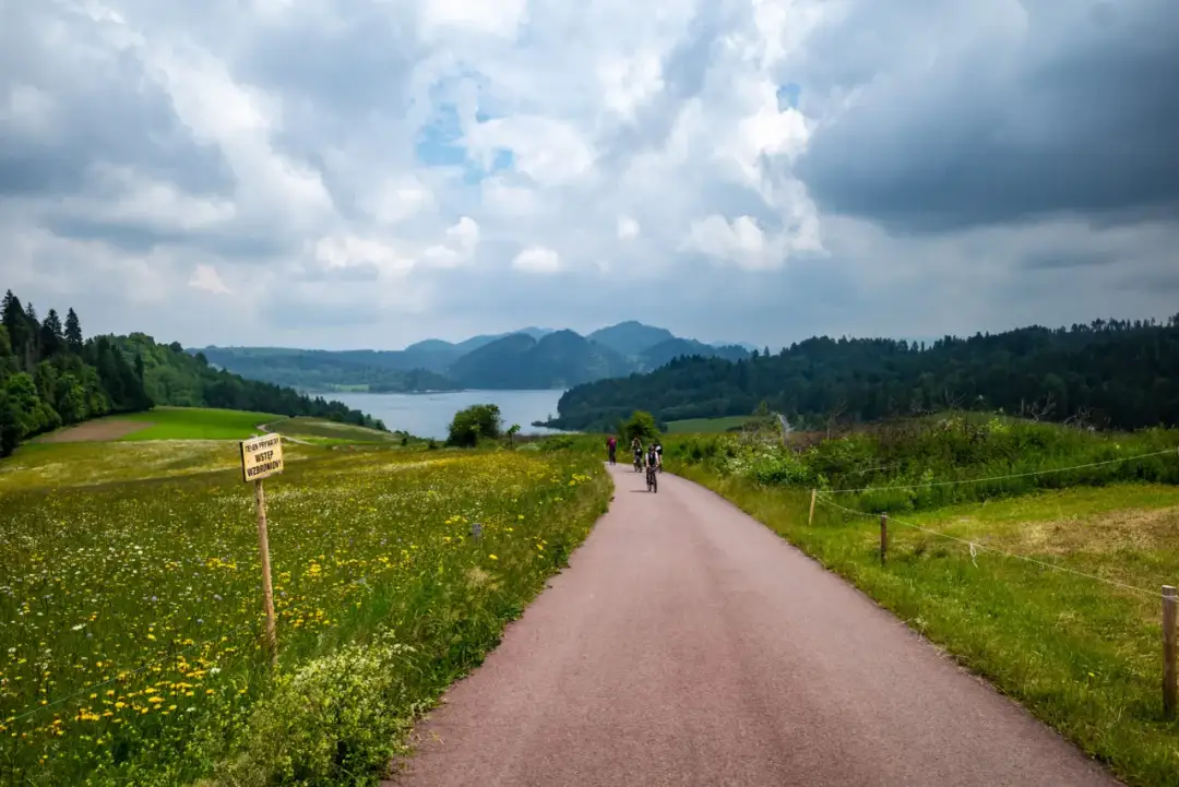 Najlepsze trasy rowerowe wokół jeziora rożnowskiego - długości i trudność