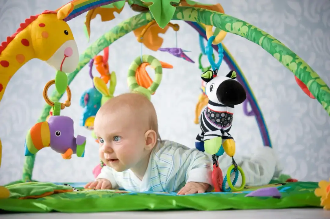 Najlepsza mata edukacyjna dla niemowlaka - wybierz mądrze i bezpiecznie