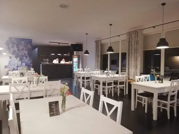 Hajnówka gdzie zjeść – odkryj najlepsze lokalne smaki i restauracje