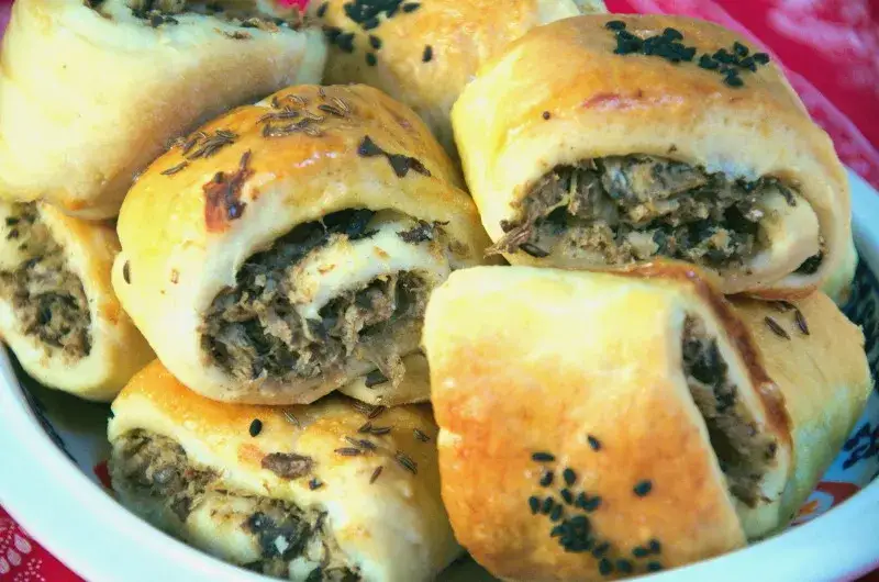 Kruche paszteciki z mięsem: Idealne na każdą okazję