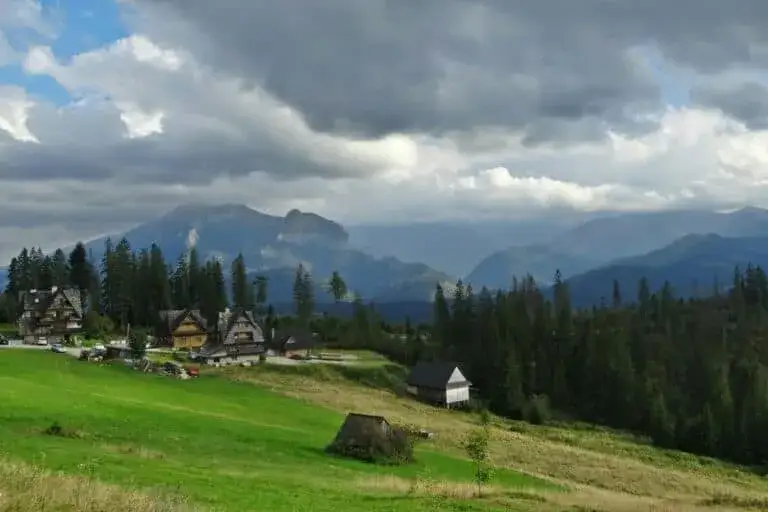 Szlaki z Bukowiny Tatrzańskiej: Od spacerów po tatrzańskie panoramy