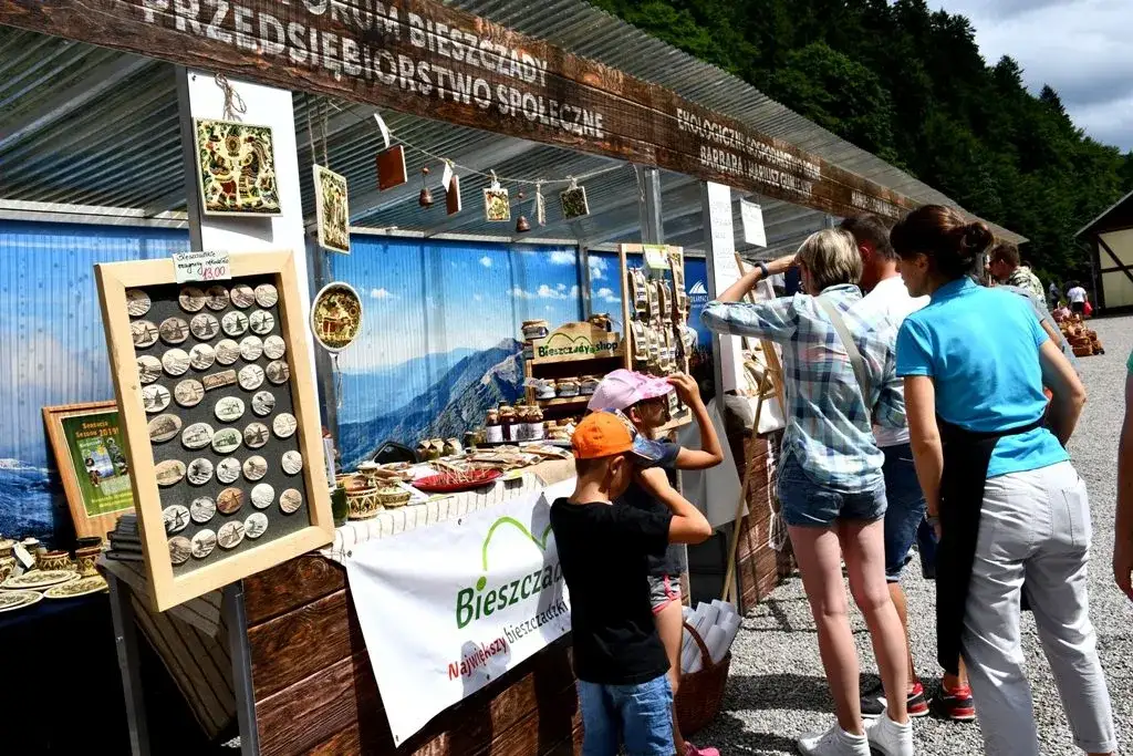 Co warto kupić w Bieszczadach? Najlepsze lokalne skarby i smaki