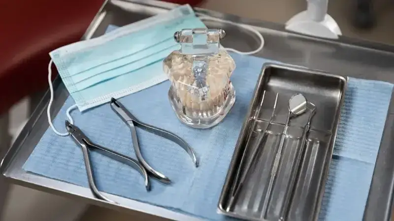 Czym myć w myjce ultradźwiękowej, aby uniknąć uszkodzeń przedmiotów?