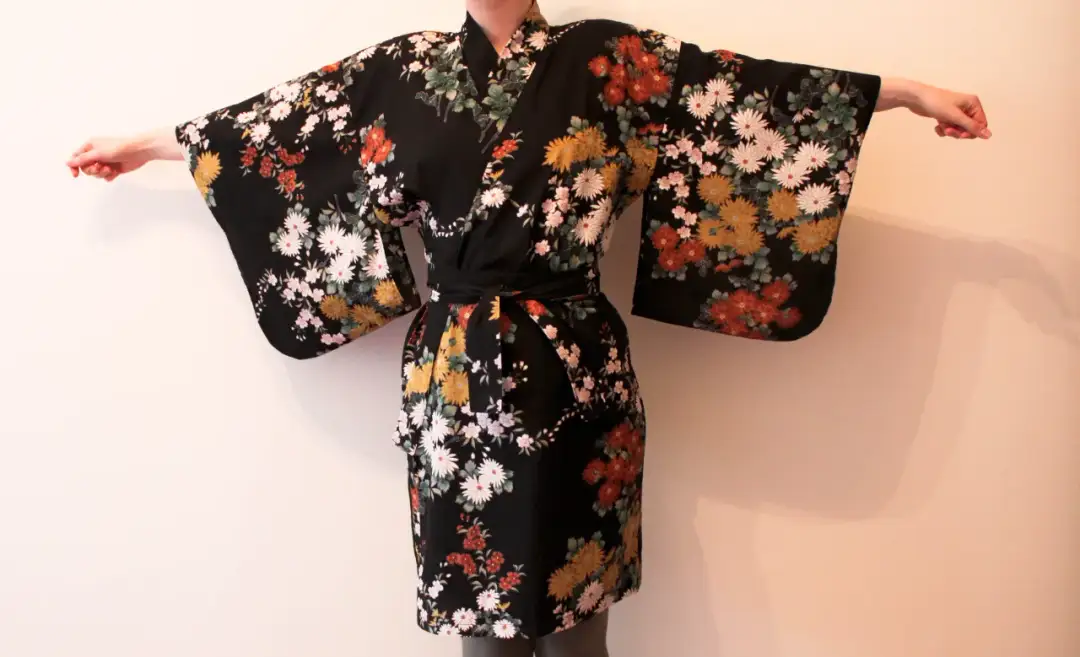 Jak uszyć kimono? Kompletny poradnik DIY dla każdego!