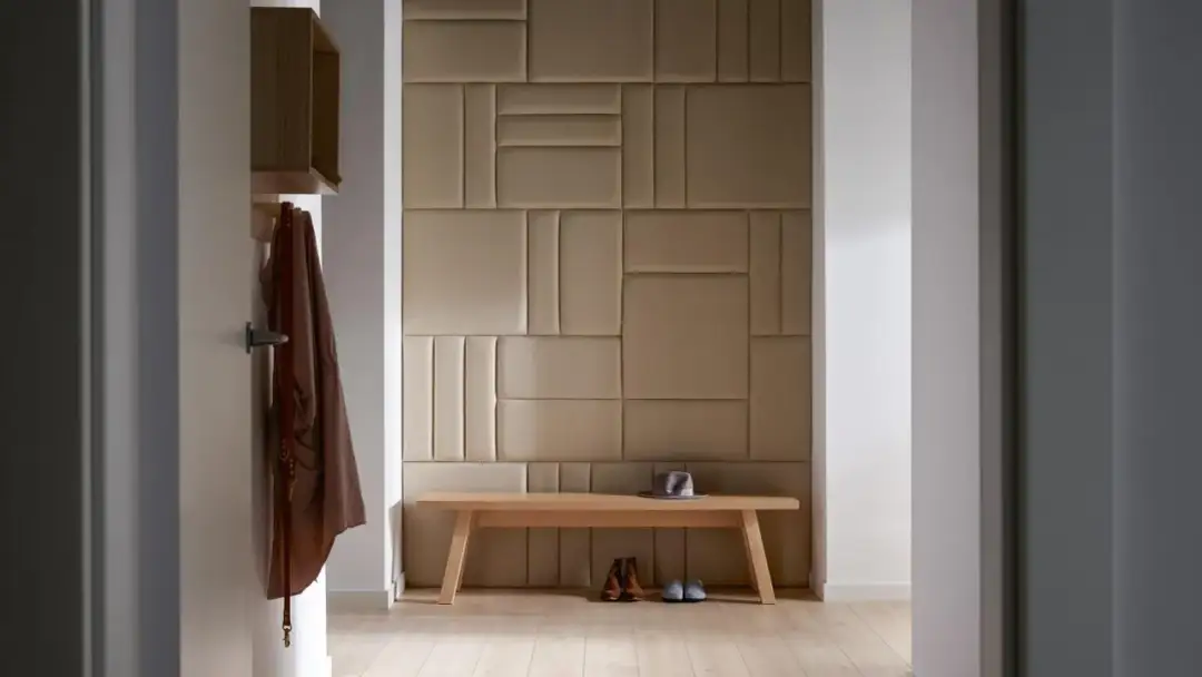 Pomysły na to, co powiesić na ścianę w przedpokoju, które zaskoczą