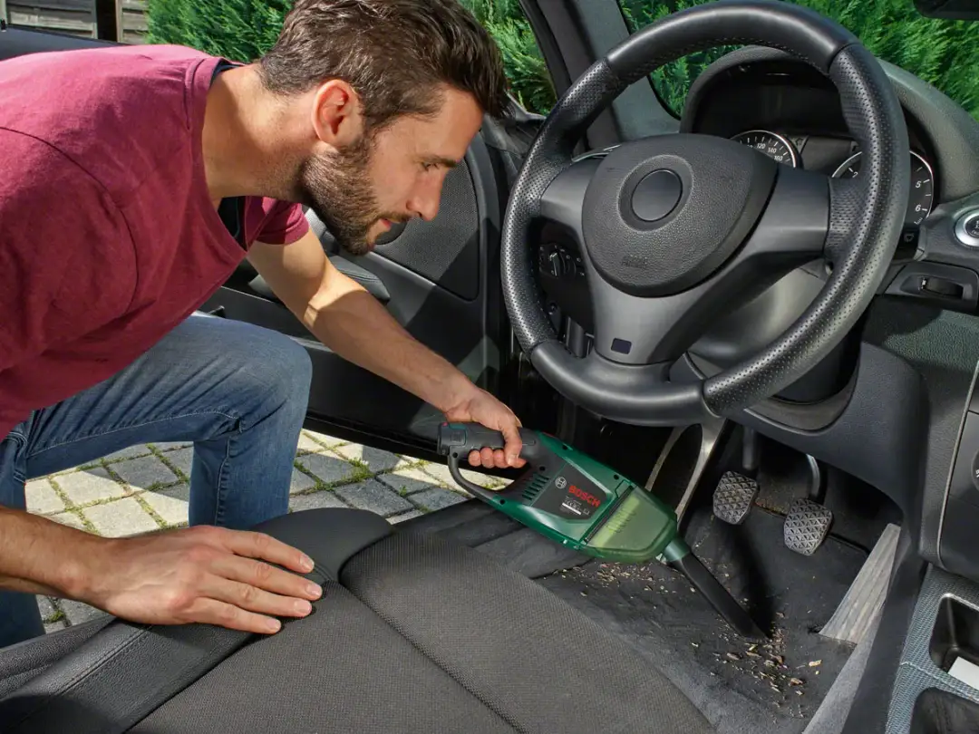 Jak działa odkurzacz na Orlenie? Odkryj skuteczne czyszczenie auta