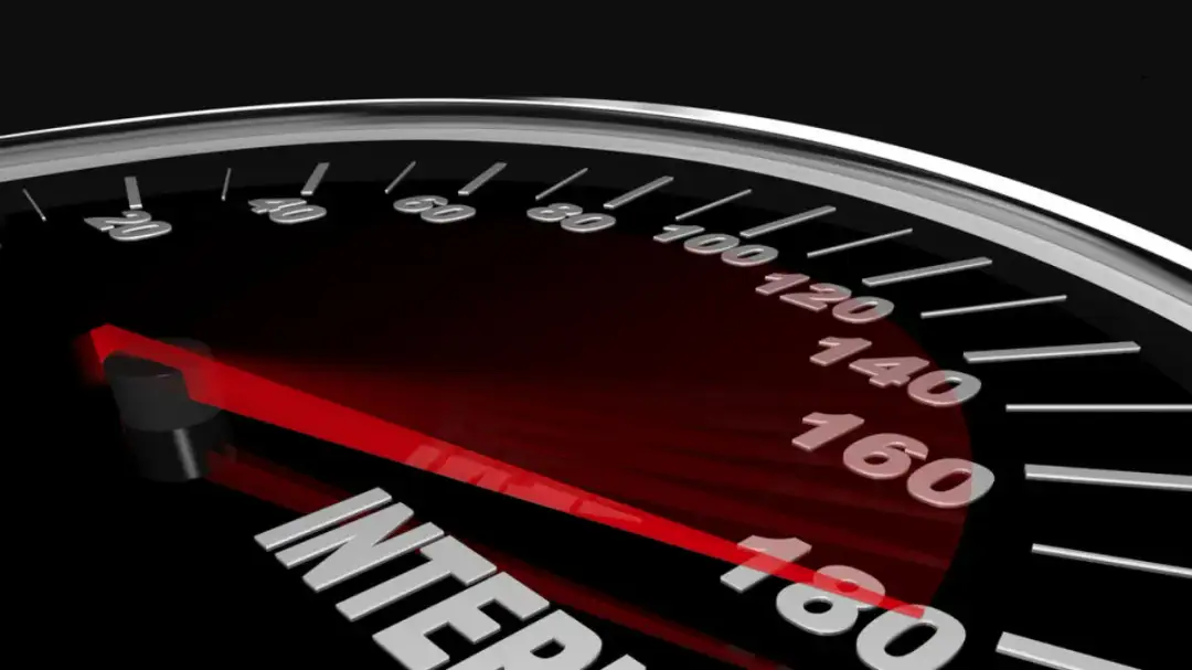 Jaka sieć ma najszybszy internet? Sprawdź, który dostawca wyprzedza innych