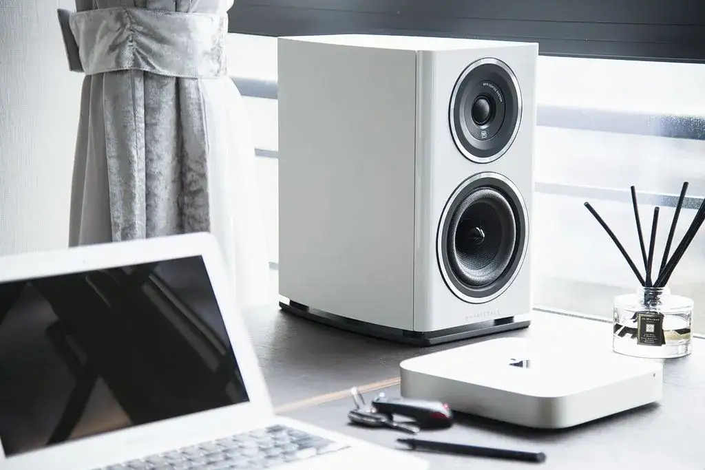 Jak połączyć głośnik z laptopem - proste kroki i najczęstsze problemy