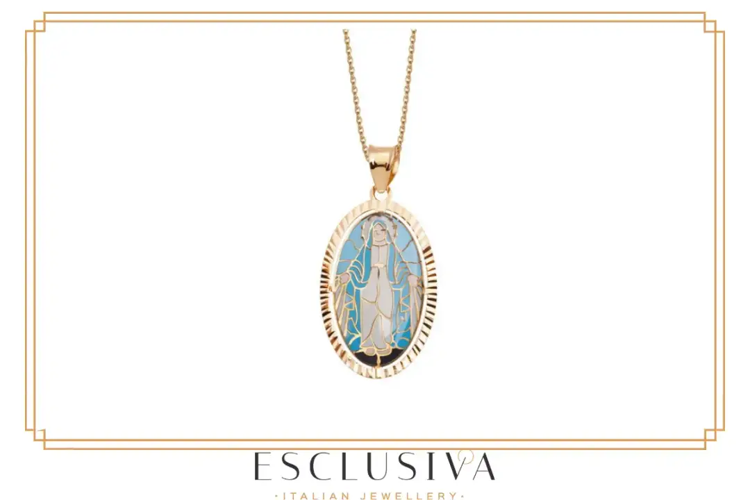 Jaki medalik na komunię dla chłopca? Złoto, wizerunek, łańcuszek poradnik