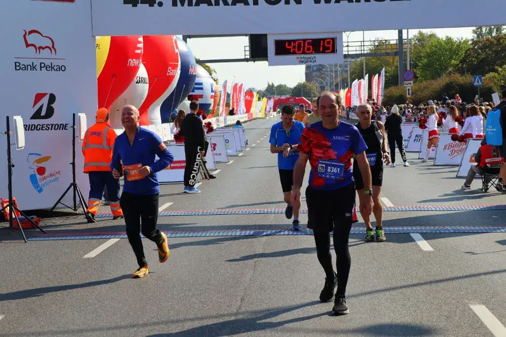 Ile czasu zajmuje ukończenie maratonu? Średnie czasy i porady dla biegaczy
