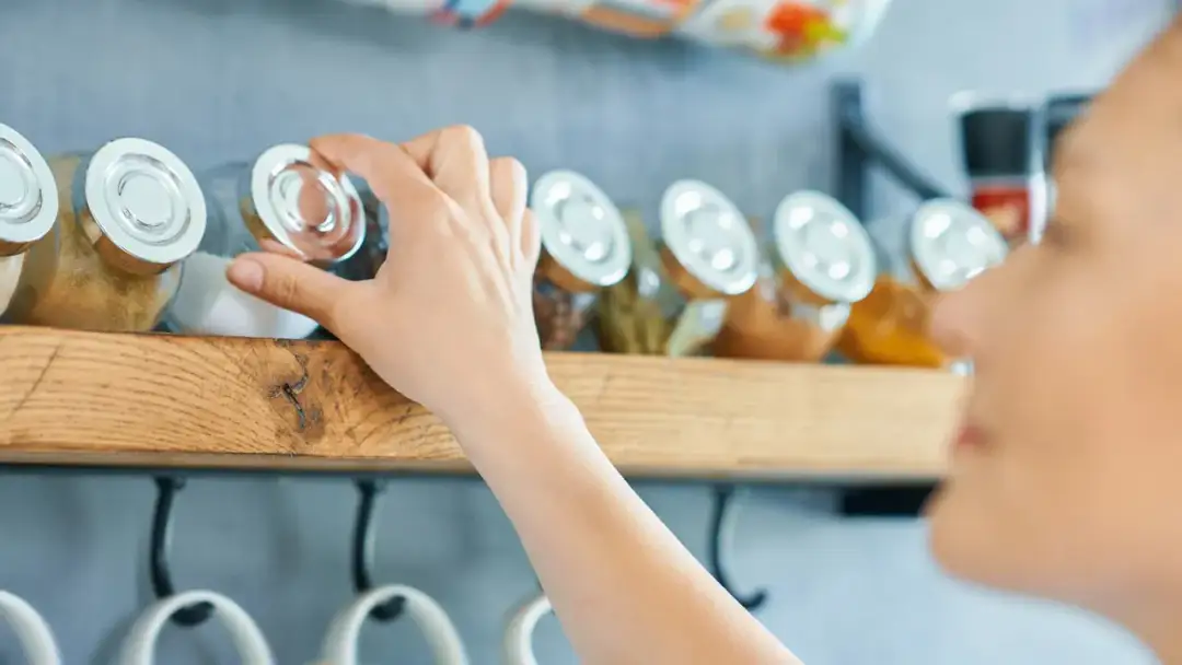 Gdzie wyrzucić opakowanie po przyprawach? Oto, co musisz wiedzieć