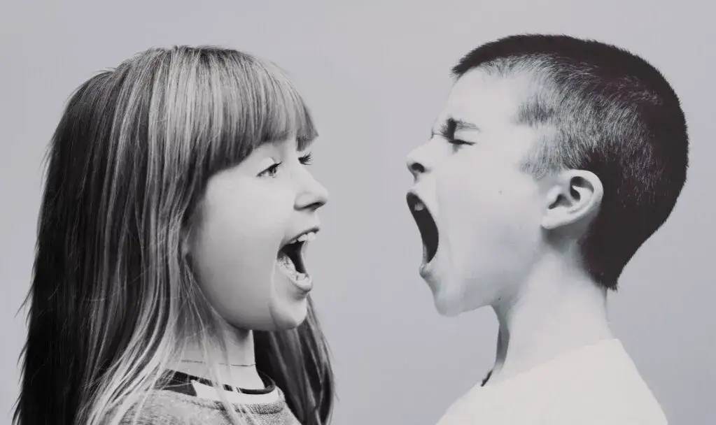 Agresywne dziecko gdzie zgłosić? Jak skutecznie zareagować na problem