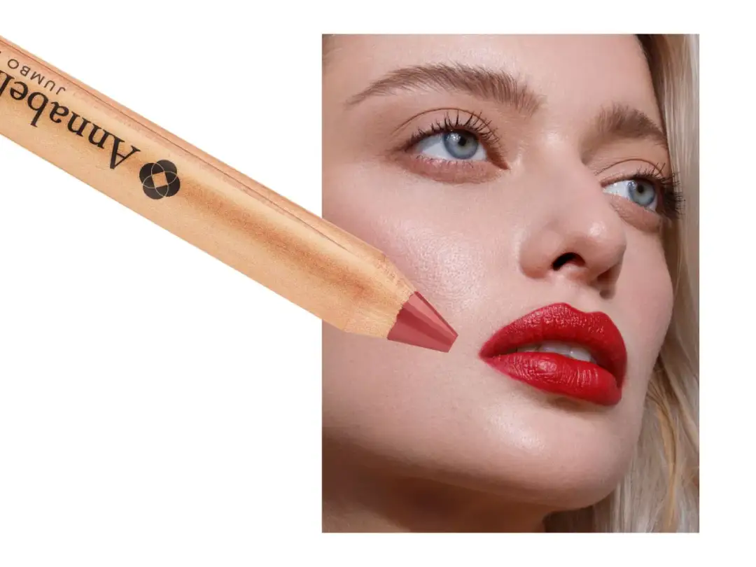 Jak nosić czerwoną szminkę na co dzień i wyglądać naturalnie? Porady i triki