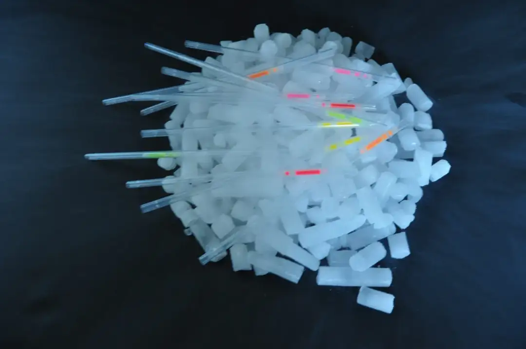 Gdzie kupić lód do drinków? Odkryj najlepsze miejsca i porady