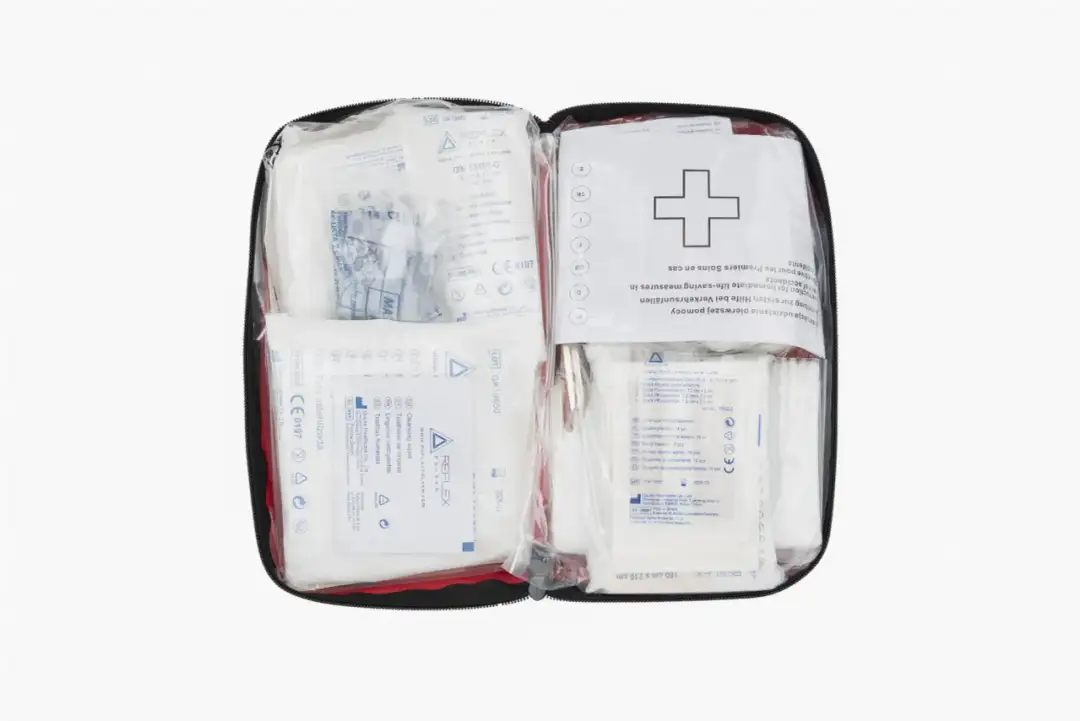 Apteczka samochodowa: Co musisz wiedzieć? Norma DIN 13164