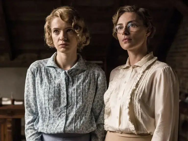 Polskie aktorki serialowe: Kto króluje? Ikony i wschodzące gwiazdy VOD