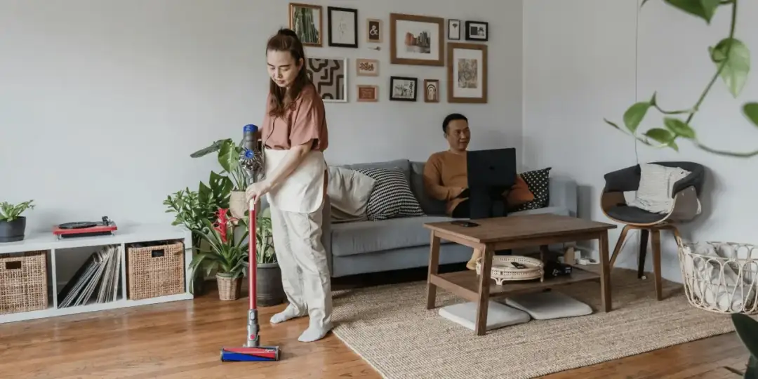 Jak opróżnić odkurzacz Dyson? Prosty poradnik dla każdego modelu