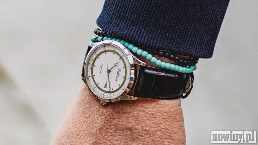 Zegarek męski skórzany pasek: wybierz idealny model i stylizuj z klasą