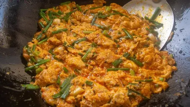 Curry: Zdrowie na talerzu? Odkryj moc kurkuminy i pułapki.