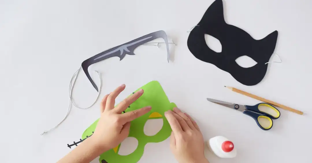 Maska kota DIY: Szablony, instrukcje krok po kroku. Zaskocz wszystkich!