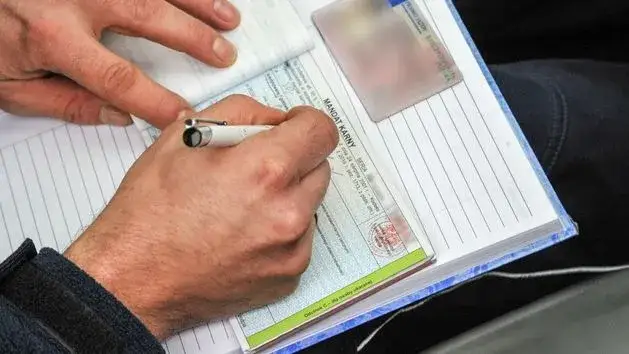 Jak sprawdzić niezapłacone mandaty i uniknąć nieprzyjemności