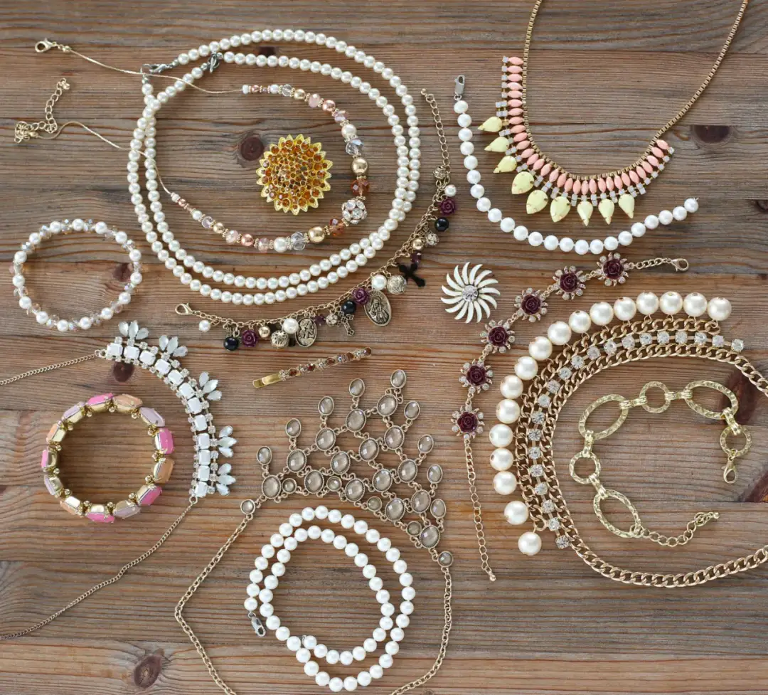 Gdzie kupić zapięcia do bransoletek? Sprawdź najlepsze oferty! Gdzie kupić zapięcia do bransoletek? Sprawdź najlepsze oferty!