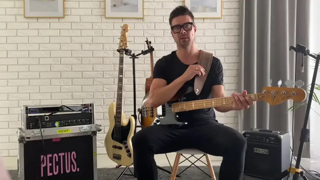 Chcesz zagrać na basie? Oto porady dla początkujących